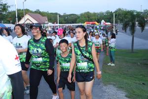 BIB: 
                            <button type="button" onclick="openModal(3631091)" class="btn btn-primary btn-sm float-right btn-popup" data-toggle="modal" data-target=".modal-high-quality">
                        <i class="fas fa-shopping-cart"></i> Add to Cart
                    </button>
                                            <button type="button" onclick="isThisMe(3631091, true)" class="btn btn-success btn-sm float-right btn-popup btn-isme hidden" data-toggle="tooltip" data-placement="bottom" title="นี่คือรูปของคุณใช่ไหม คลิกที่นี่เพื่อเอาเข้าอัลบั้ม">
                        <i class="fas fa-plus"></i> Add to album
                    </button>
                    <button type="button" onclick="isThisMe(3631091, false)" class="btn btn-warning btn-sm float-right btn-popup btn-isnotme hidden">
                        <i class="fas fa-ban"></i> Remove from album
                    </button>